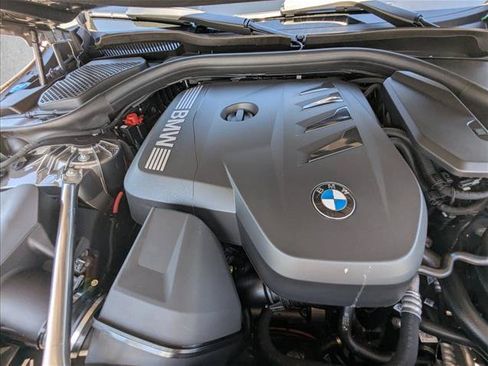 Used 2026 BMW 530i w/ Premium Package RWD image 16
