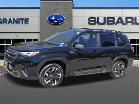 Certified 2025 Subaru Forester Limited AWD/4WD image 13