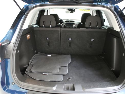 Used 2021 Chevrolet TrailBlazer LT w/ Convenience Package AWD/4WD image 27