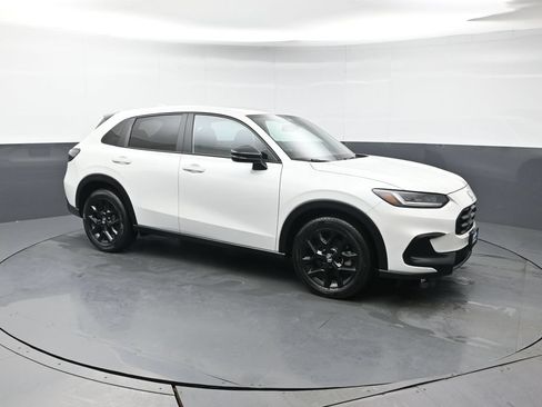 Certified 2024 Honda HR-V Sport image 8