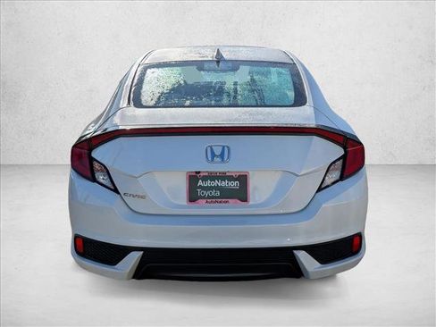 Used 2019 Honda Civic EX image 6