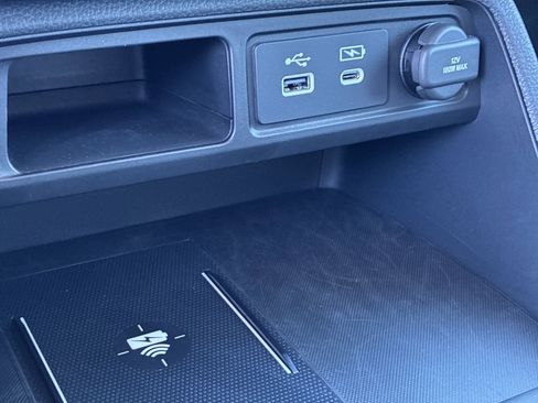 Certified 2025 Honda Pilot EX-L image 32