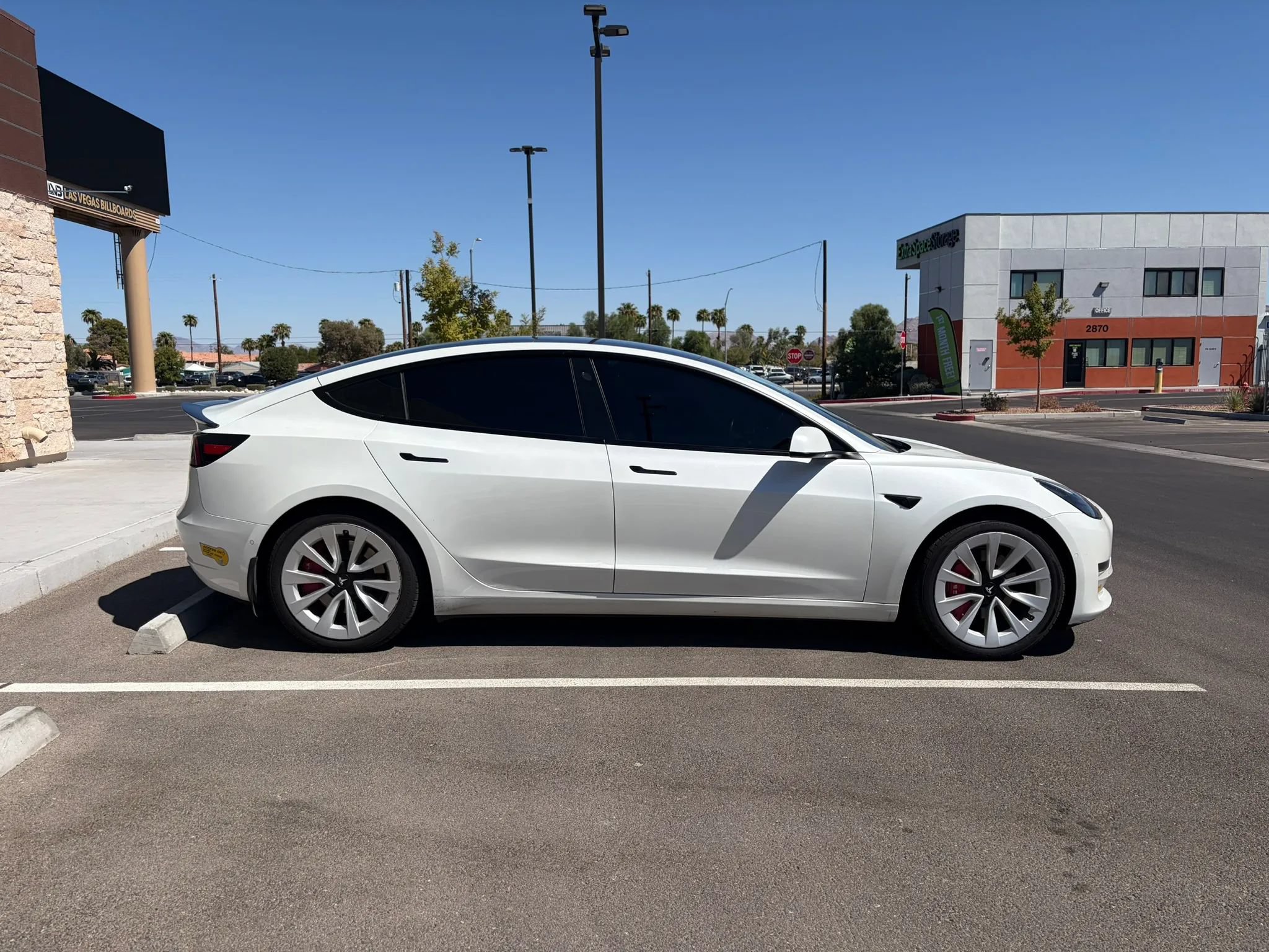 Used 2021 Tesla Model 3 Standard Range Plus RWD image 5