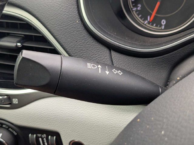 Used 2020 Jeep Cherokee Limited w/ Technology Group AWD/4WD image 29