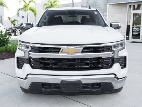 Used 2023 Chevrolet Silverado 1500 LT AWD/4WD image 5