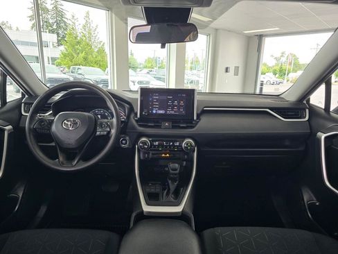 Used 2023 Toyota RAV4 XLE AWD/4WD image 33