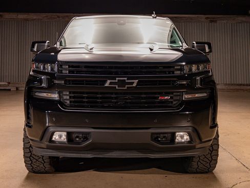 Used 2021 Chevrolet Silverado 1500 LTZ w/ LTZ Premium Package image 2