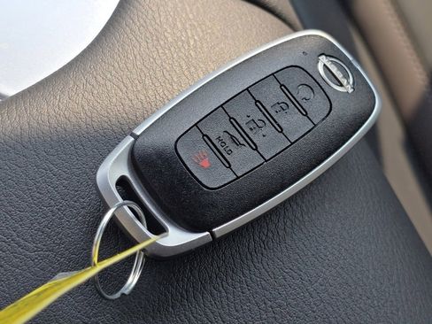 New 2025 Nissan Armada SL w/ Captain's Chari Seat Package image 19