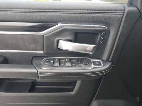 Used 2022 RAM 3500 Laramie w/ Night Edition image 27