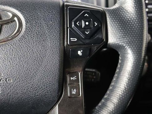 Used 2024 Toyota 4Runner TRD Off-Road Premium AWD/4WD image 39