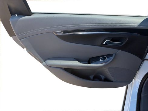 Used 2019 Chevrolet Impala LT w/ LT Leather Package FWD image 20