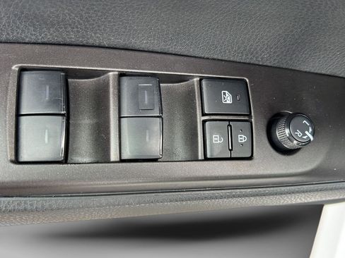 Used 2024 Toyota Camry LE image 11