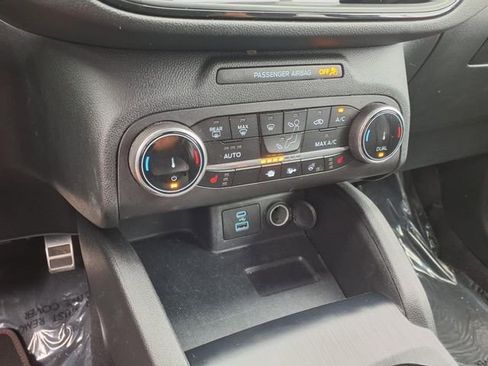 Used 2023 Ford Escape ST-Line image 21