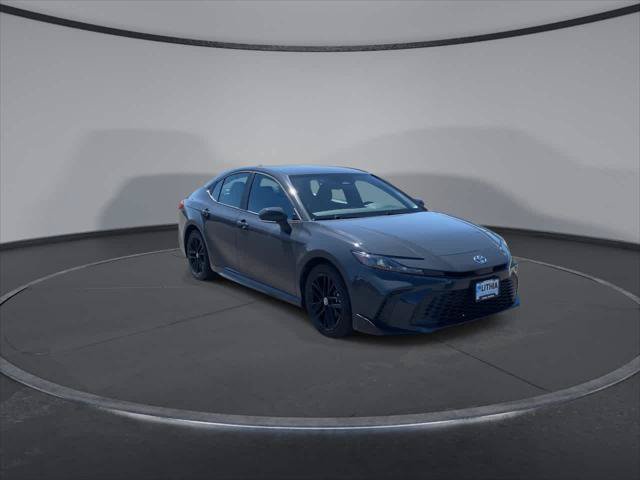 Certified 2025 Toyota Camry SE FWD image 3