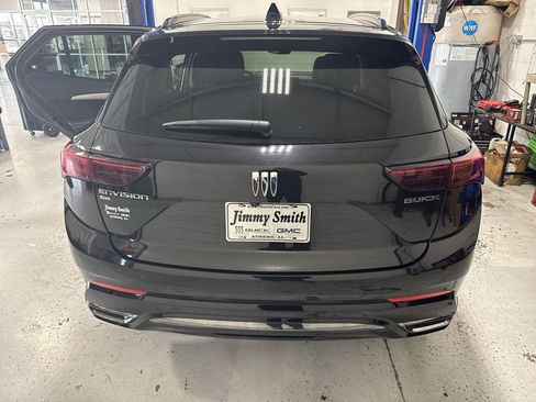 Certified 2025 Buick Envision Sport Touring image 33