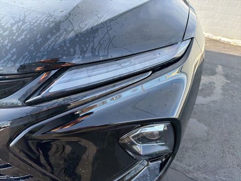 Used 2024 Chevrolet Blazer Premier w/ LPO, Black Sport Package image 9