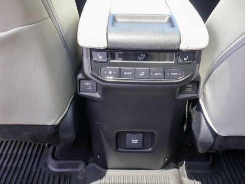 Used 2026 Toyota Grand Highlander AWD Hybrid image 23
