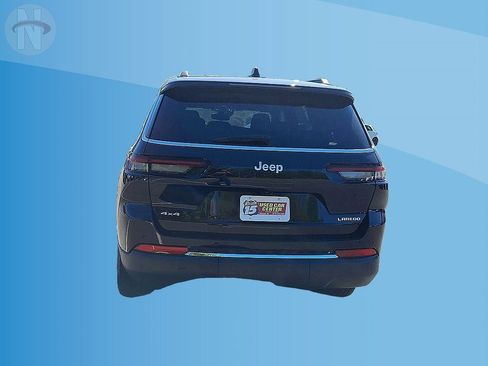 Used 2024 Jeep Grand Cherokee L Laredo AWD/4WD image 7