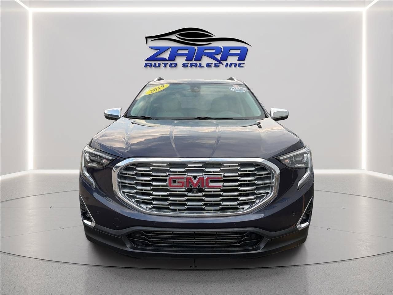 Used 2019 GMC Terrain Denali w/ Advanced Safety Package AWD/4WD image 2