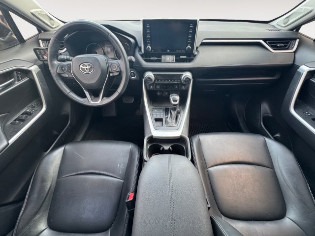 Used 2021 Toyota RAV4 XLE Premium AWD/4WD image 10
