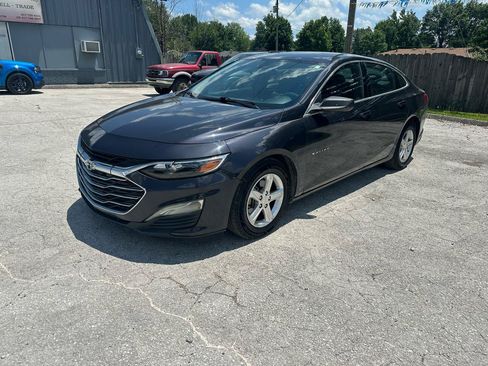 Used 2022 Chevrolet Malibu LS FWD image 10
