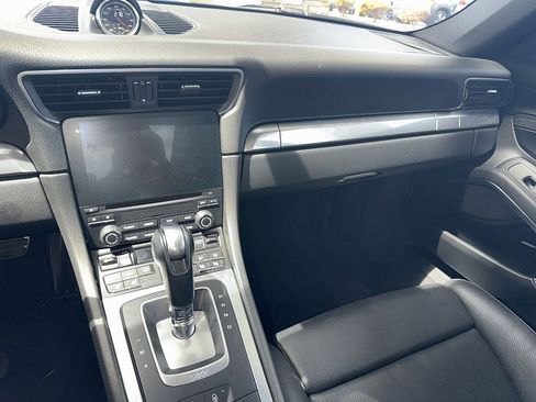 Used 2017 Porsche 911 Carrera RWD image 9