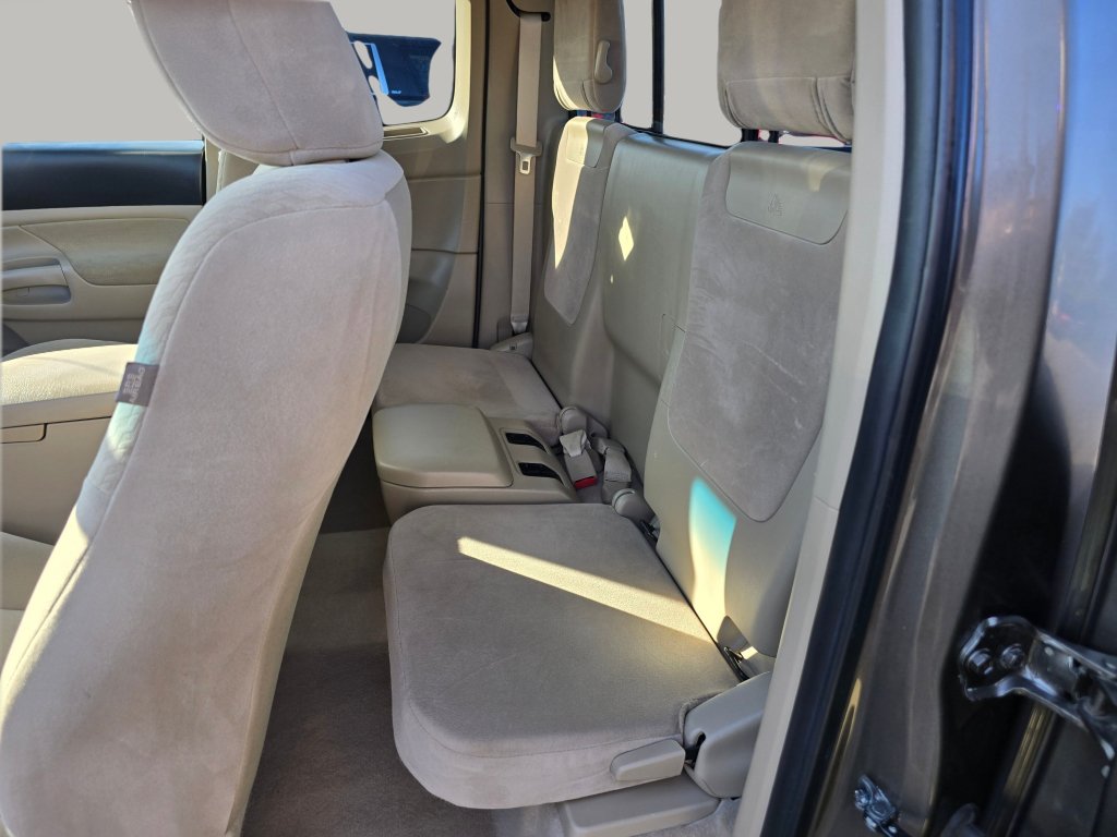Used 2010 Toyota Tacoma 4x4 Access Cab V6 image 22