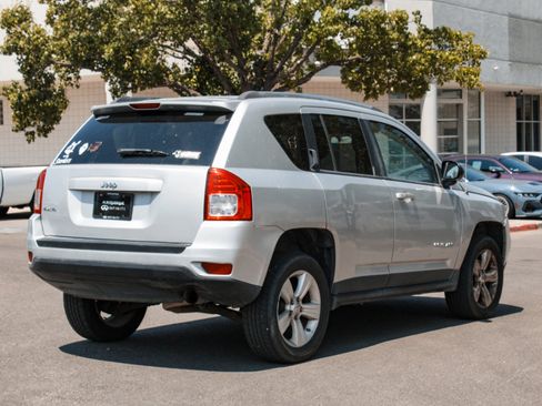 Used 2012 Jeep Compass Sport AWD/4WD image 5
