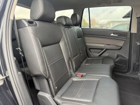 Used 2023 Volkswagen Atlas SEL R-Line image 19
