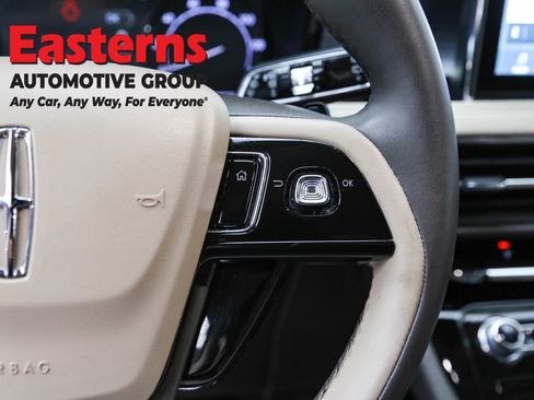 Used 2022 Lincoln Corsair FWD w/ Equipment Group 101A image 16