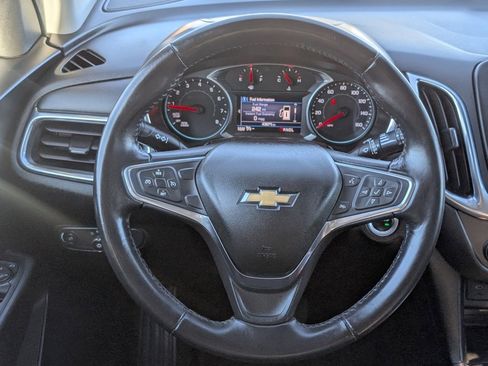 Used 2019 Chevrolet Equinox LT image 16