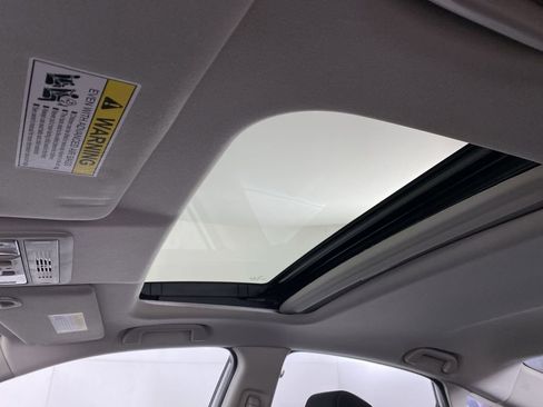 Used 2020 Honda Civic EX image 19