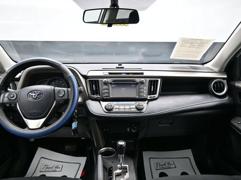 Used 2013 Toyota RAV4 XLE FWD image 14