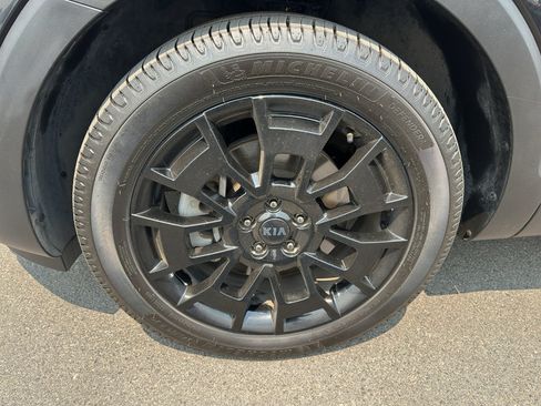 Used 2021 Kia Telluride SX w/ SX Prestige Package AWD/4WD image 9