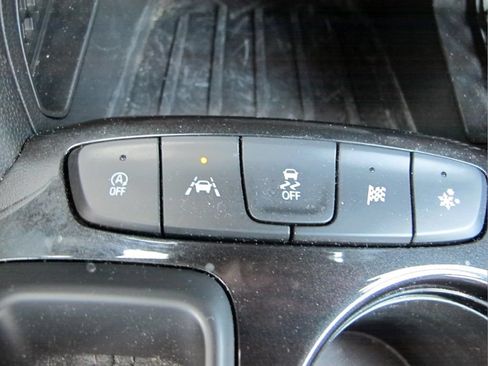 Used 2024 Chevrolet TrailBlazer LS w/ LS Convenience Package FWD image 14