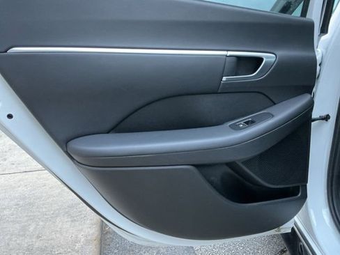Used 2021 Hyundai Sonata SEL w/ Convenience Package FWD image 28