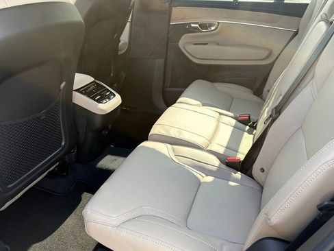 New 2026 Volvo XC90 B6 Ultra image 20