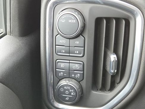 Used 2023 Chevrolet Silverado 3500 High Country image 14