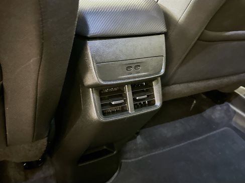 Used 2025 Chevrolet Equinox LT AWD/4WD image 28