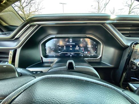 Used 2024 GMC Sierra 1500 Denali Ultimate AWD/4WD image 11