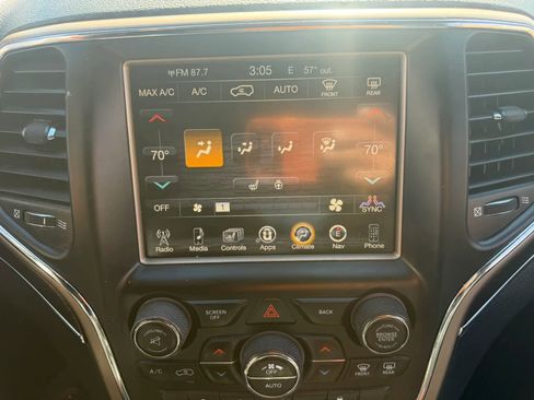 Used 2016 Jeep Grand Cherokee Limited image 17