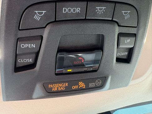 Used 2024 Toyota Corolla XLE FWD image 27