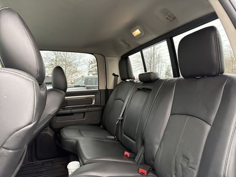 Used 2018 RAM 1500 Sport image 31