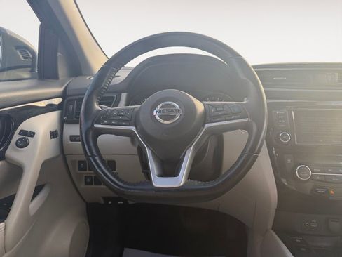 Used 2022 Nissan Rogue Sport SL w/ Premium Package image 12