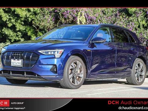 Used 2022 Audi e-tron Premium w/ Convenience Plus Package image 1