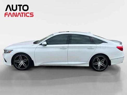 Used 2021 Honda Accord Touring image 2