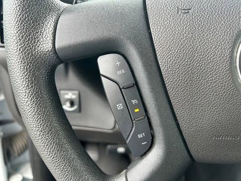 Used 2023 GMC Savana 2500 w/ Driver Convenience Package RWD image 19
