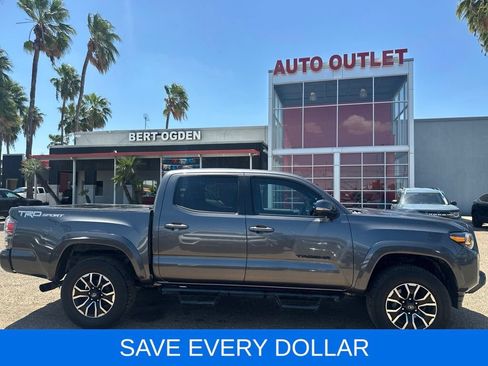 Used 2021 Toyota Tacoma TRD Sport w/ Technology Package RWD image 4