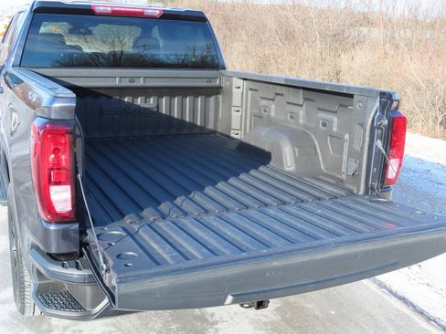 Certified 2022 GMC Sierra 1500 Elevation w/ LPO, Elevation Black Package image 17