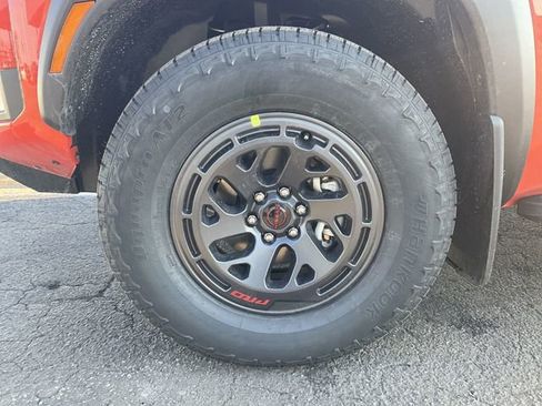 New 2026 Nissan Frontier PRO-4X w/ Pro-4x Convenience Package image 9